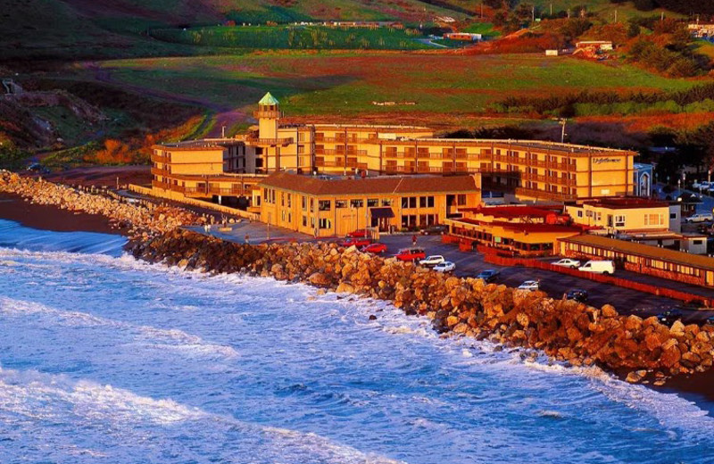 exterior view of Best Western Plus Lighthouse Hotel.