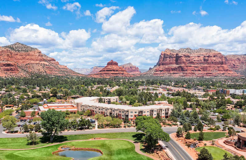 Exterior view of Hilton Sedona Resort 