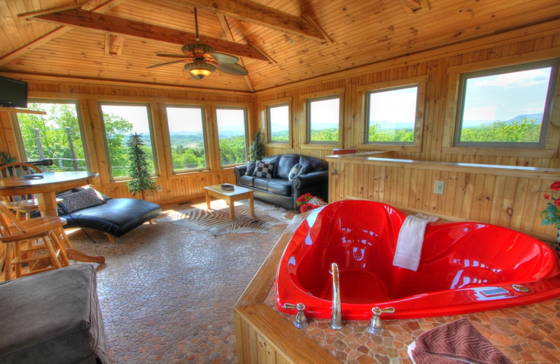 Cabin hot tub at Oak Haven Resort.