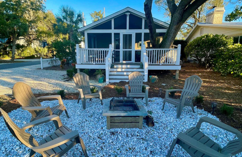 Patio at Real Escapes Properties - Landfall Cottage.