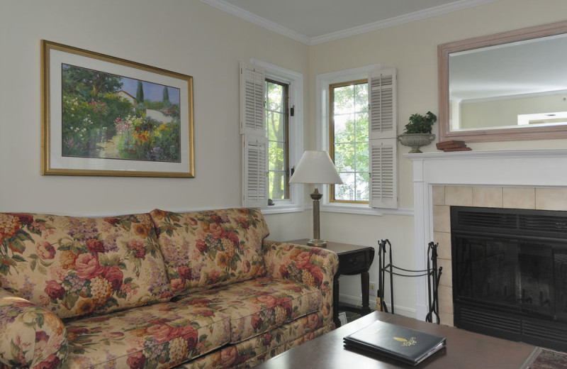 Villa living room at The Spa at Norwich Inn.