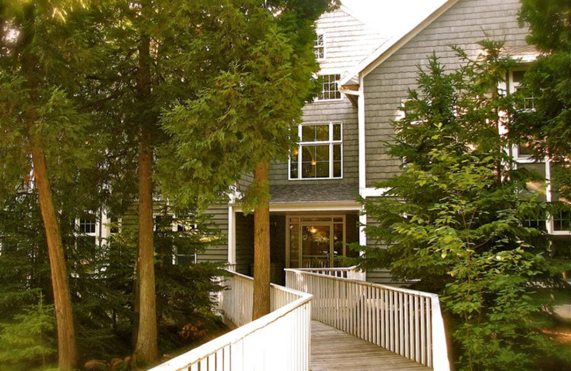 Exterior View with Walkway at Baileys Harbor Resort 