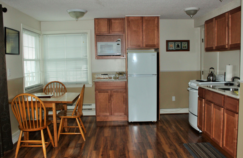 Guest kitchen at Windrifter Resort.