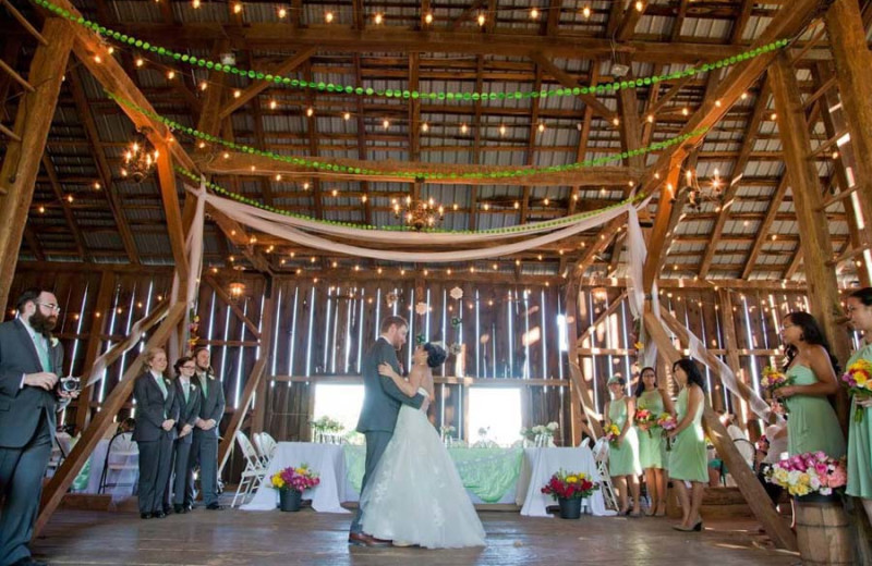 Wedding ceremony at Battlefield Bed & Breakfast.