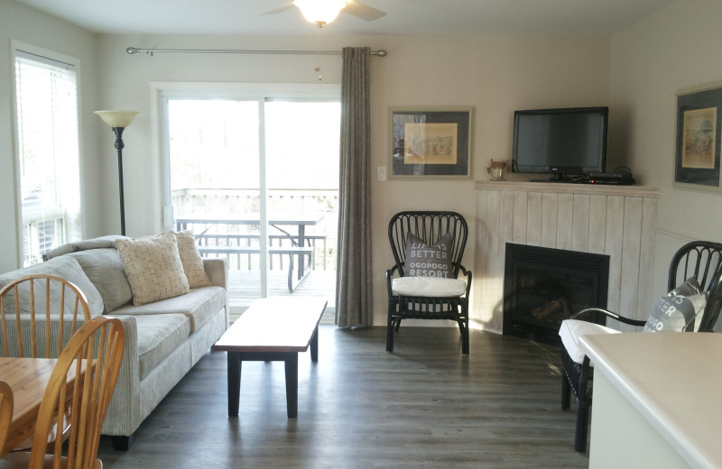 Cottage living room at Ogopogo Resort.