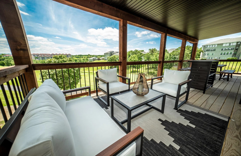 Cottage deck at Thousand Hills Vacations.