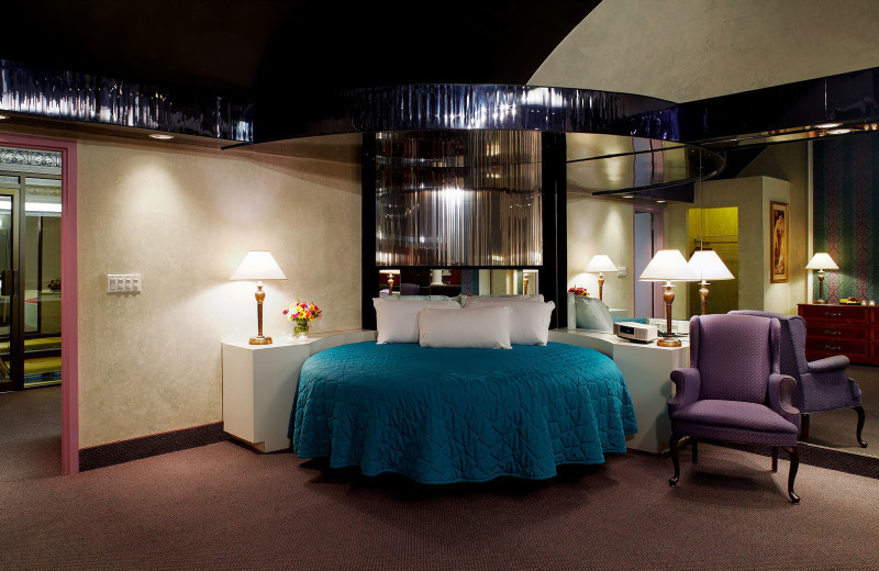 Guest room at Cove Haven Entertainment Resorts.
