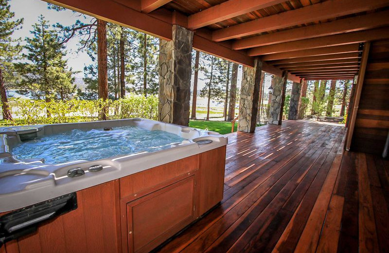 Rental hot tub at Big Bear Vacations.