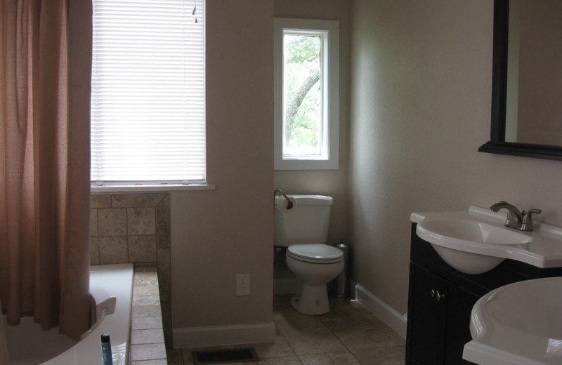 Bathroom at Treehouse Hideaway on Lake LBJ.