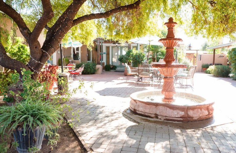 Patio at Rancho Sonora Inn & Rv Park.