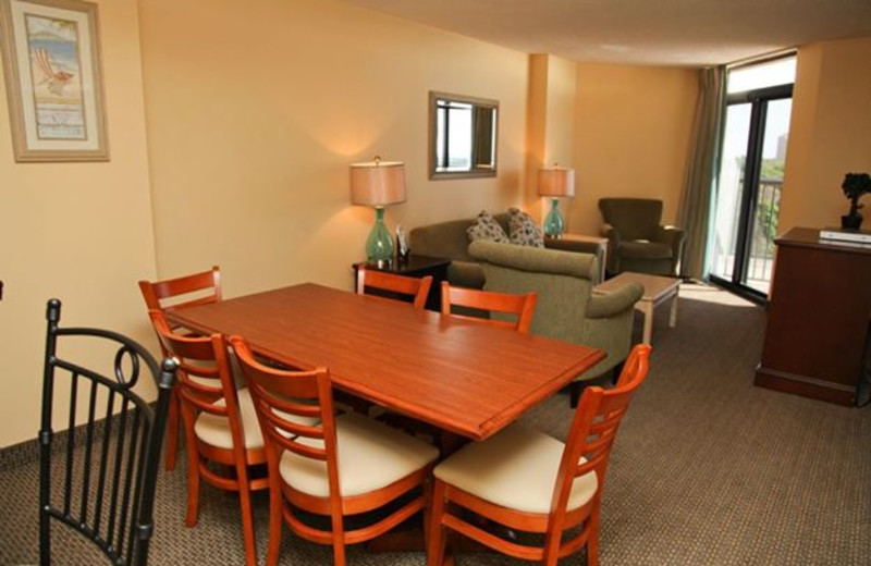 Vacation rental dining room at Grande Shores Ocean Resort.