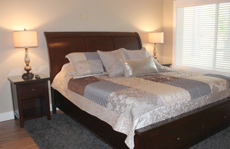 Rental bedroom at Treehouse on the Lake.