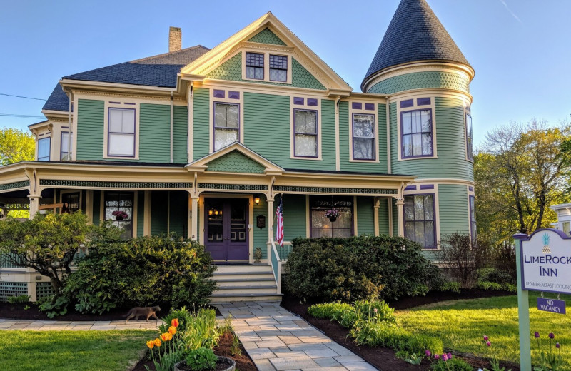 Exterior view of LimeRock Inn.