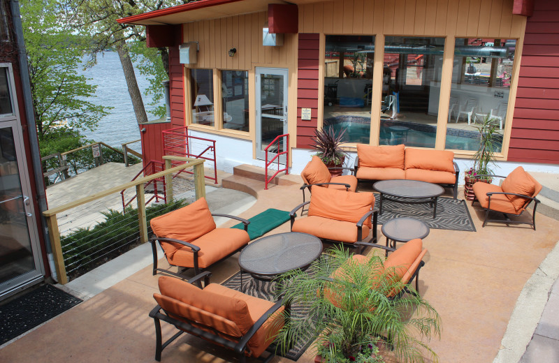 Spacious lounge area at Fillenwarth Beach Resort