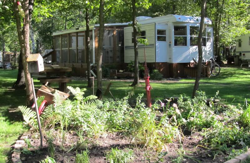 Seasonal RV sites at Niemeyer's Rugged River Resort.