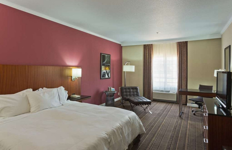 Guest room at DoubleTree by Hilton Chatsworth.