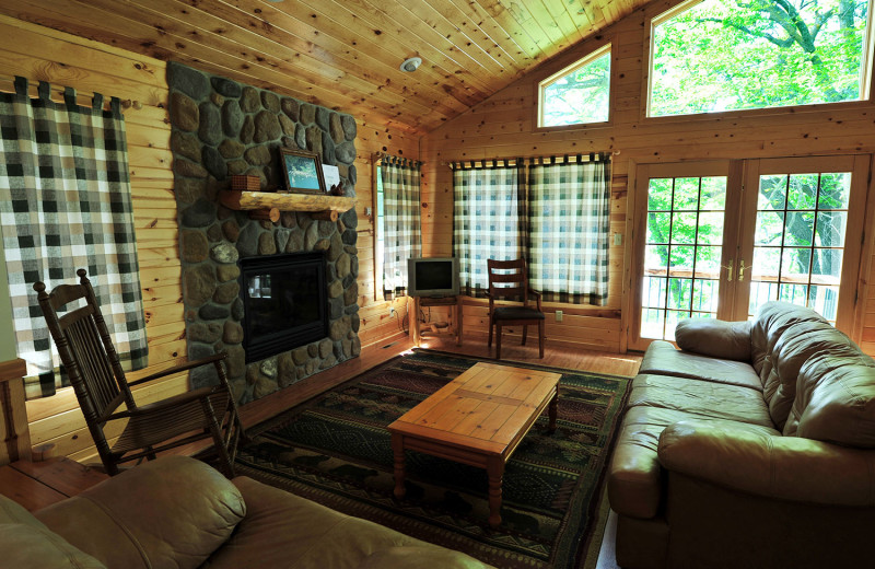 Cottage living room at Bug-Bee Hive Resort.