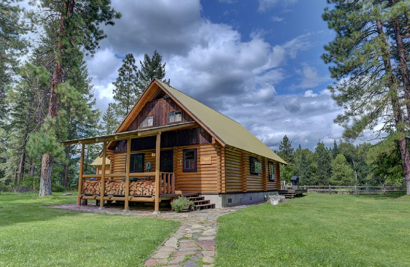 Cabin exterior at Natapoc Lodging.