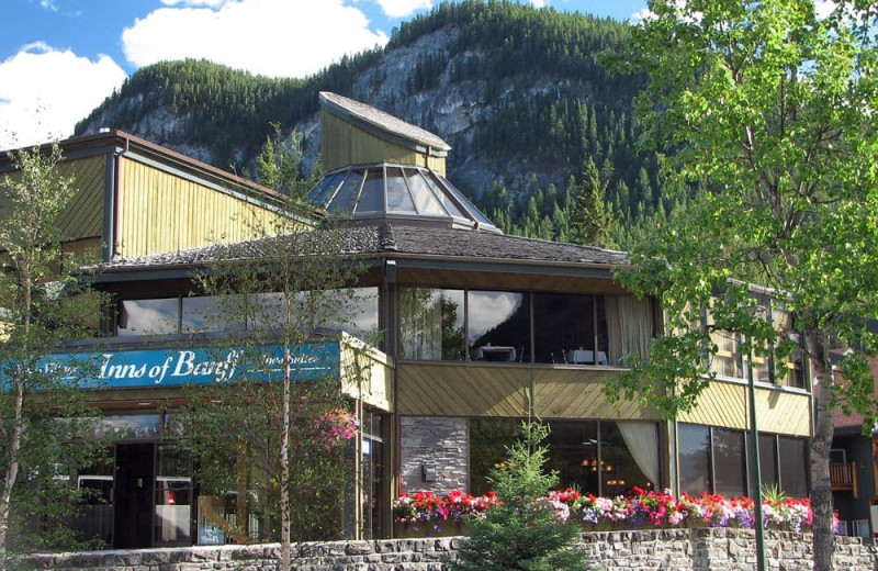 Exterior view of Inns of Banff.