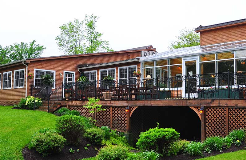 Exterior view of Tyler Place Family Resort.