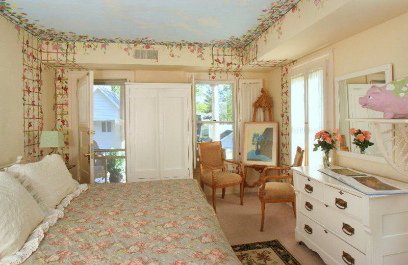 Suite Guest Room at The Spencer Hotel