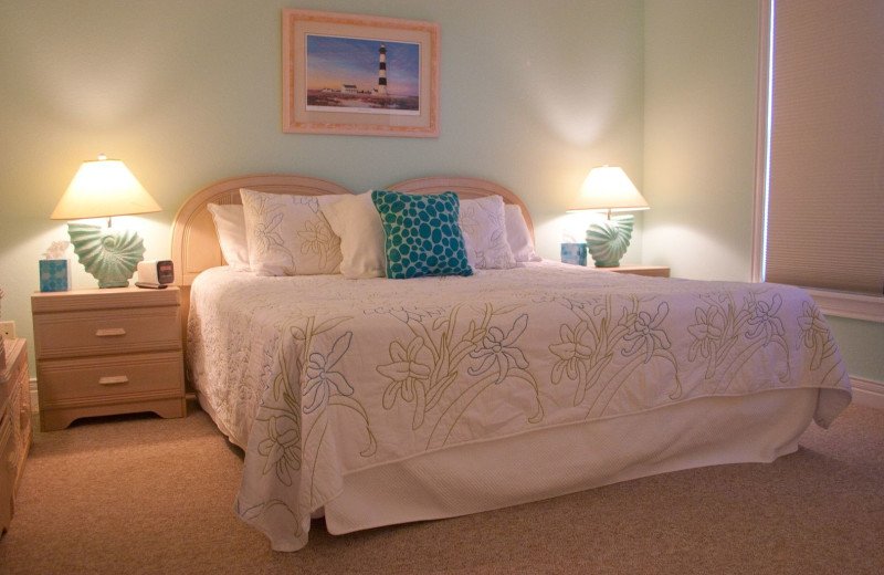 Rental bedroom at Pirate's Cove Realty.