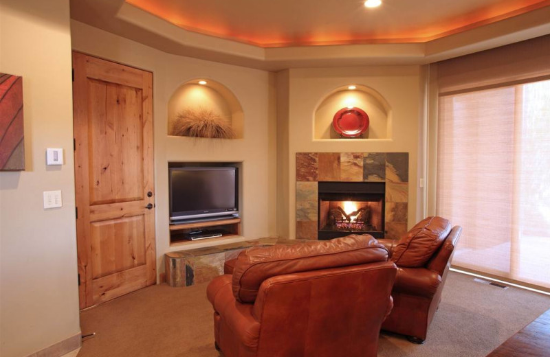 Guest living room at The Inn at Entrada.