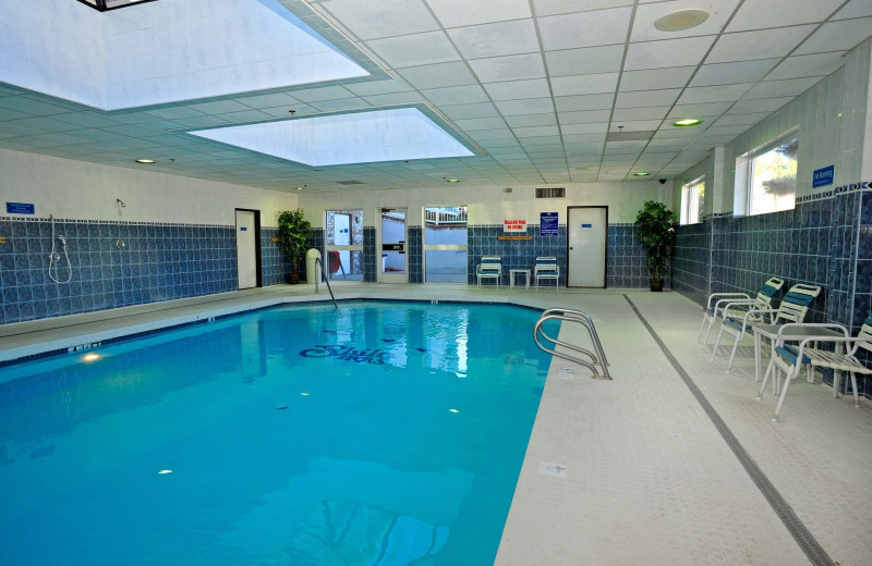 Indoor pool at Shilo Inn.