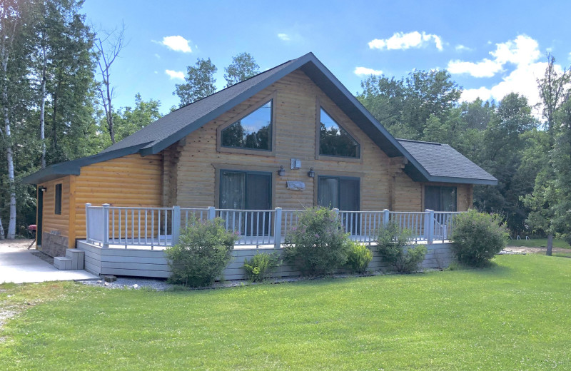 Cabin exterior at Arnesen's Rocky Point Resort.