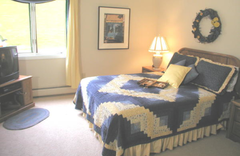 Interior bedroom at Mountainside Resort.