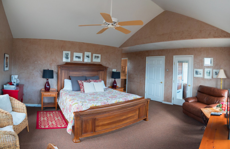 Guest room at SkyRidge Inn.