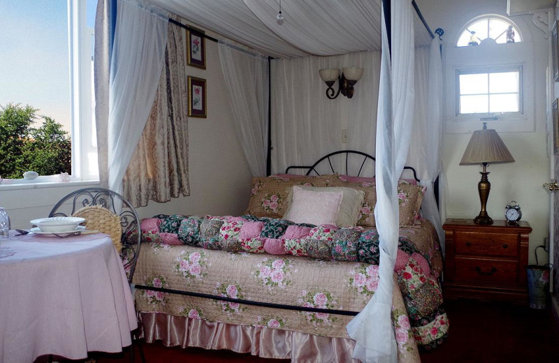 Guest room at Murray House Bed and Breakfast.