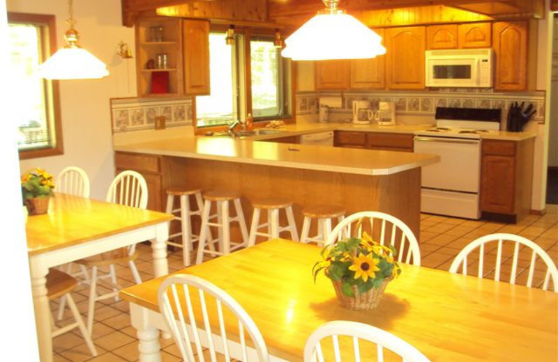 Cottage kitchen and dining room at Shawnee Bay Resort.