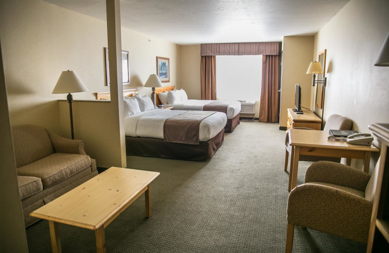 Guest room at Thumper Pond Golf Course & Resort.