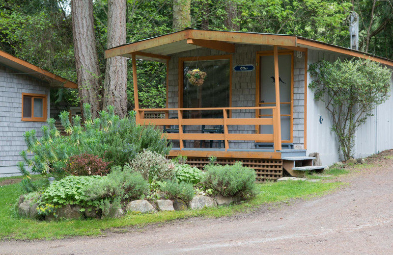 Cottage exterior at Blue Vista Resort.