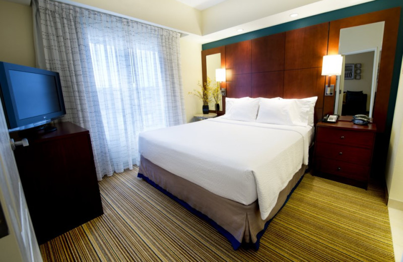 Guest Room at the Residence Inn Toronto Vaughan