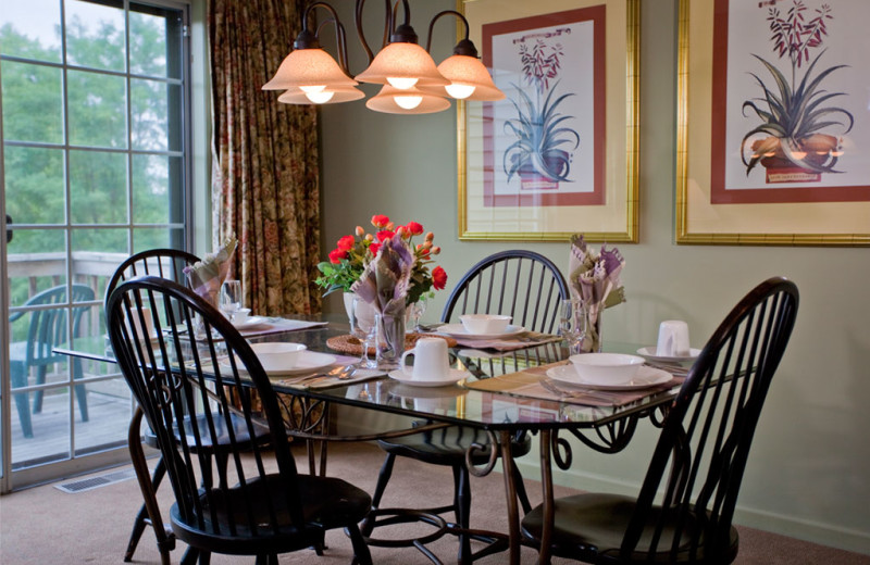 Guest dining room at Fernwood Resort.