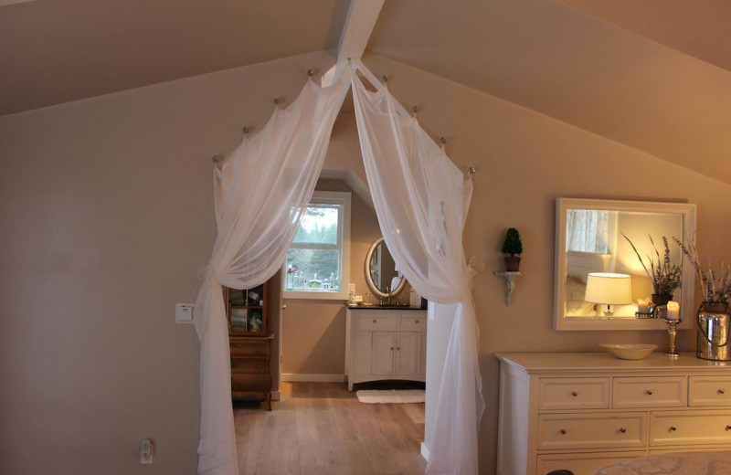 Guest room at Agate Cove Inn.