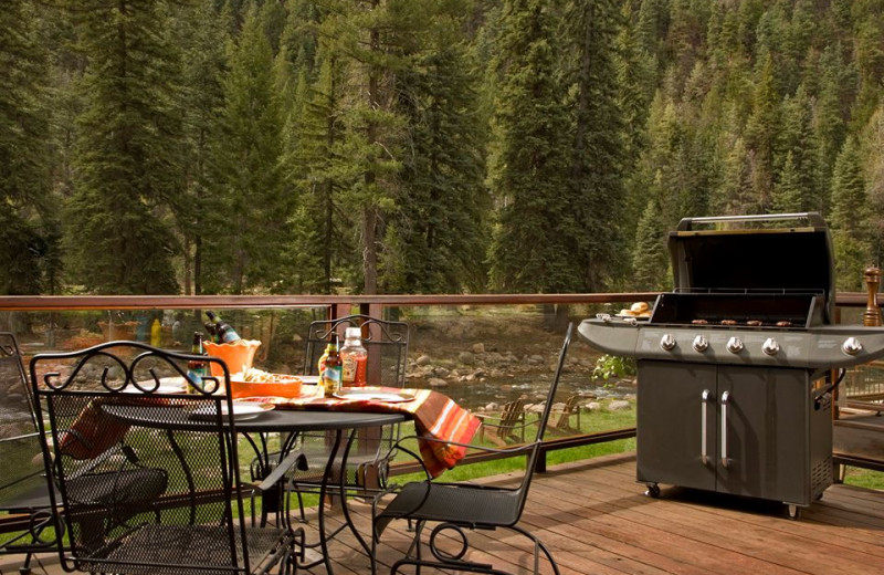 Patio at O-Bar-O Cabins