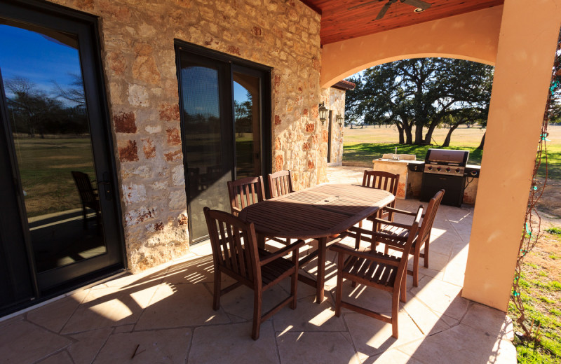 Rental patio at The Vineyard at Florence.