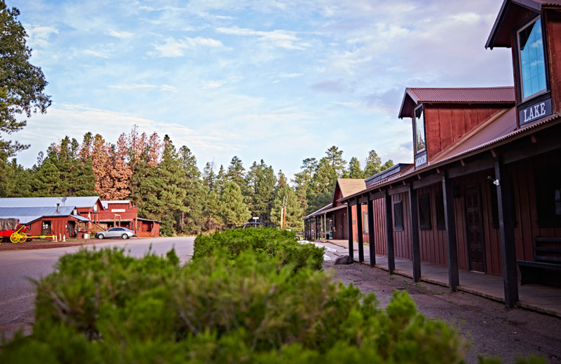 Exterior view of Mormon Lake Lodge.