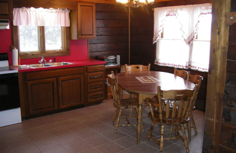 Guest kitchen at Unity College Sky Lodge.