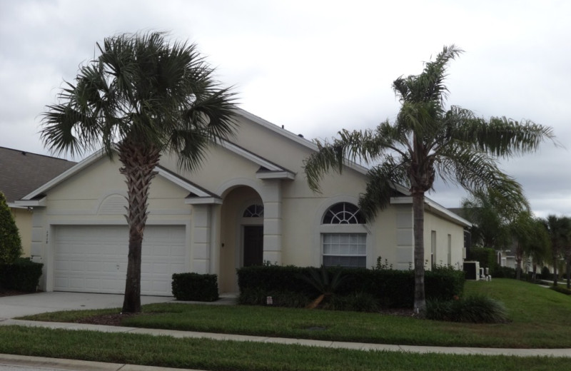 Rental exterior at Orlando Sunshine Villas.