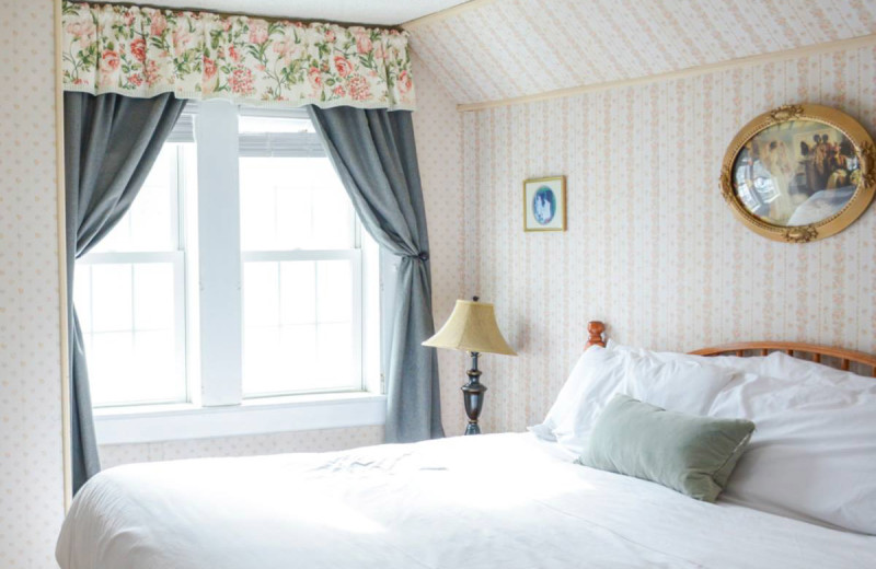 Guest room at Frogtown Acres Bed 