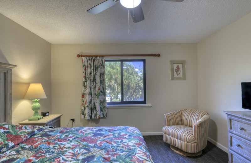 Guest room at Camaron Cove Resort.