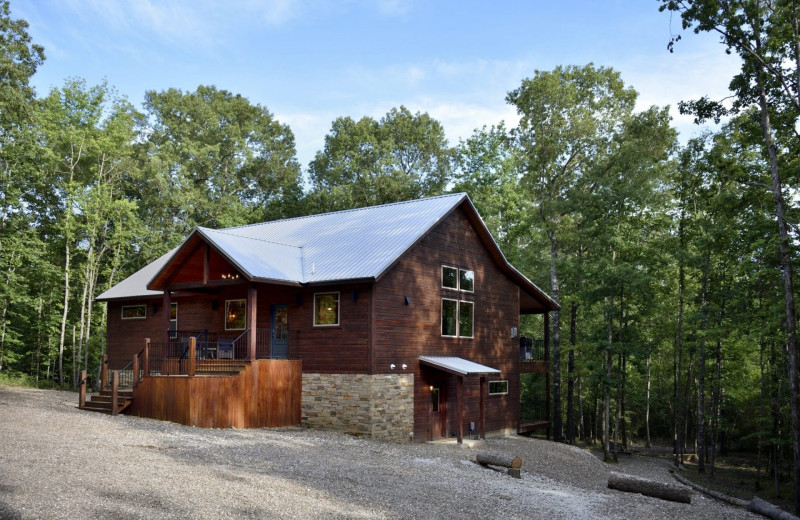 Rental exterior at White Glove Luxury Cabins.