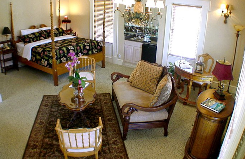 Guest room at Hibiscus House Downtown Bed and Breakfast.