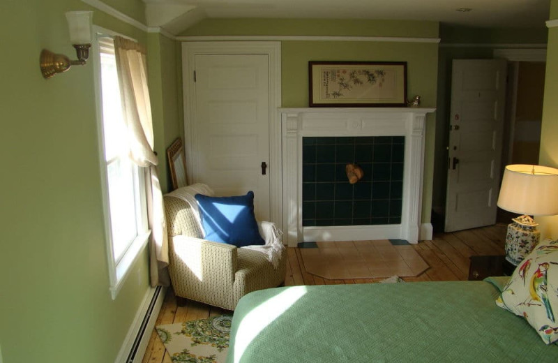 Guest room at Belfast Breeze Inn.