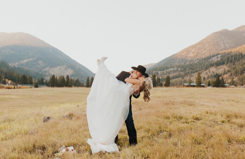 Weddings at 320 Guest Ranch.