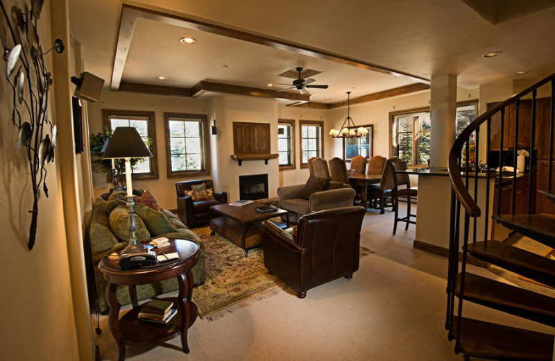 Fitzhugh Suite living room at Vail Mountain Lodge & Spa.